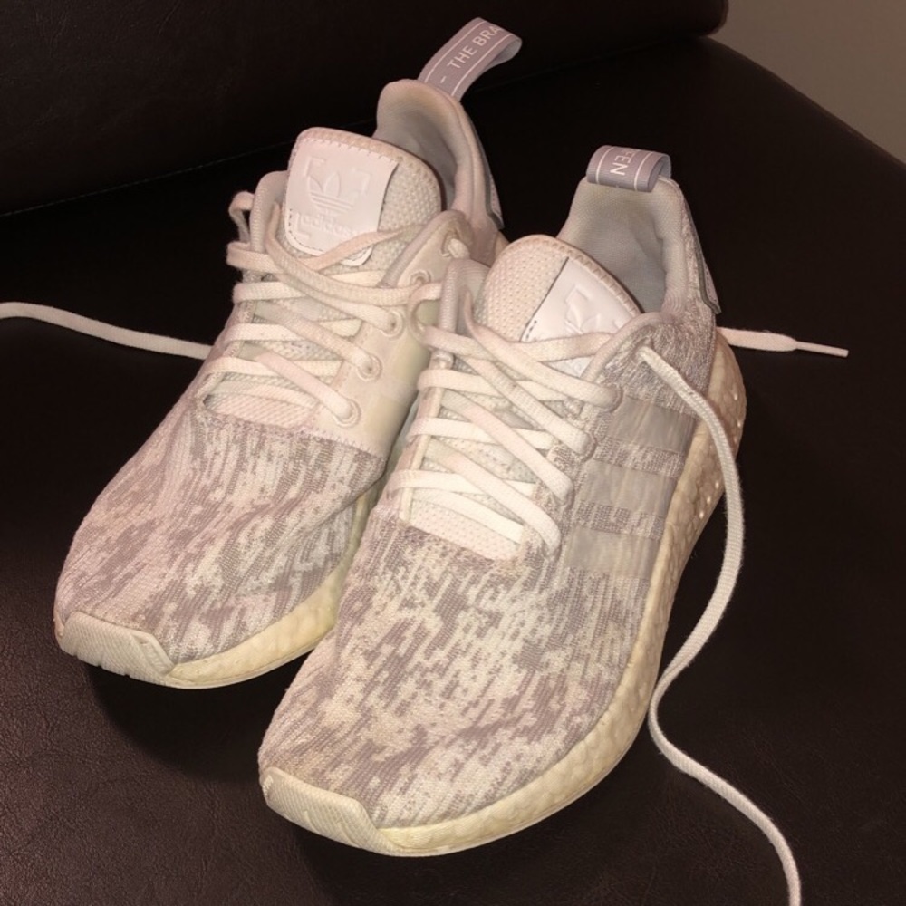 White Adidas NMD